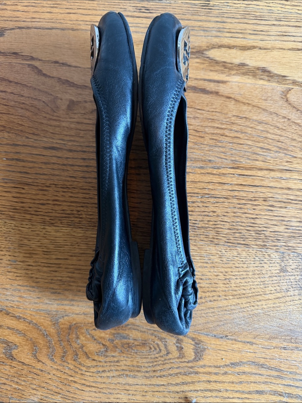 Tory Burch Black Leather Logo Round-Toe Ballet Flats - Picture 6 of 10